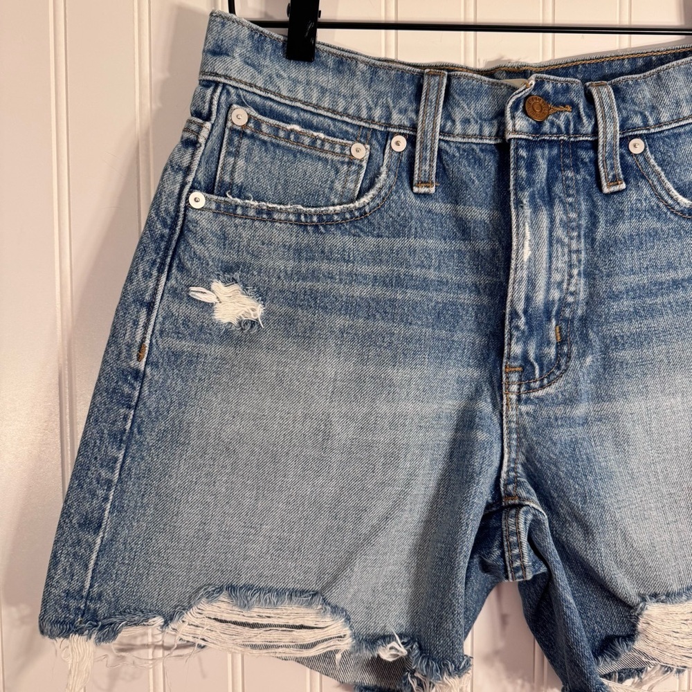 Madewell Relaxed Mid-Length Denim Shorts High-Waist Distressed Hem Women’s 26 - Picture 2 of 13